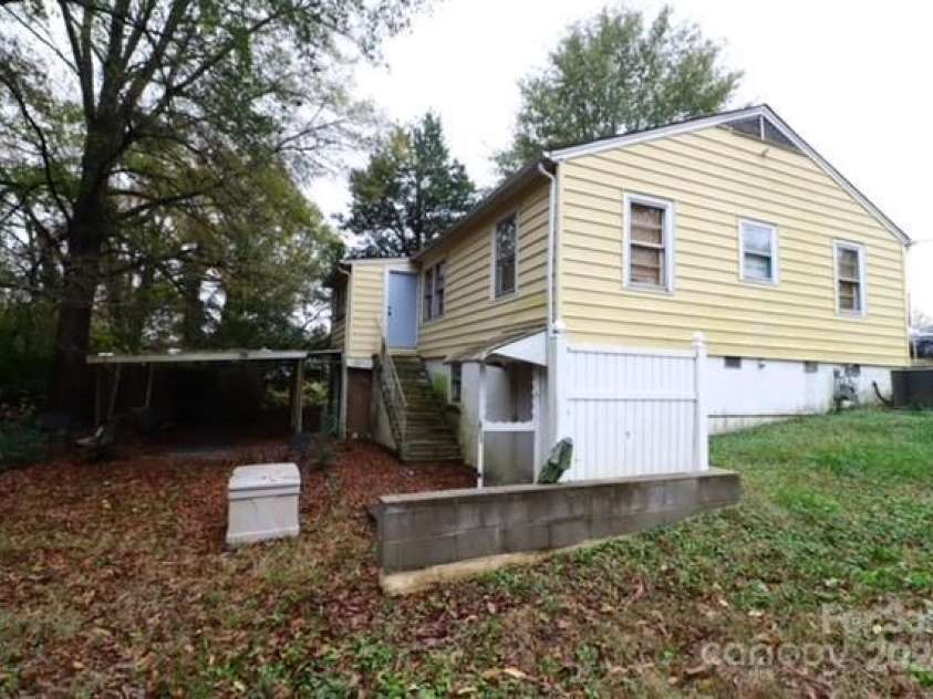 1840 Findlay Street, Gastonia, NC 28052.  MLS# CAR4202313, YatesRealty ID 5343. 