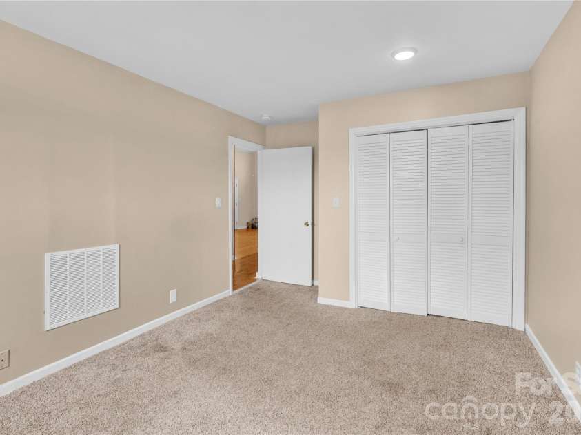 229 Riverhills Drive, Forest City, NC 28043.  MLS# CAR4341560, YatesRealty ID 5343. 