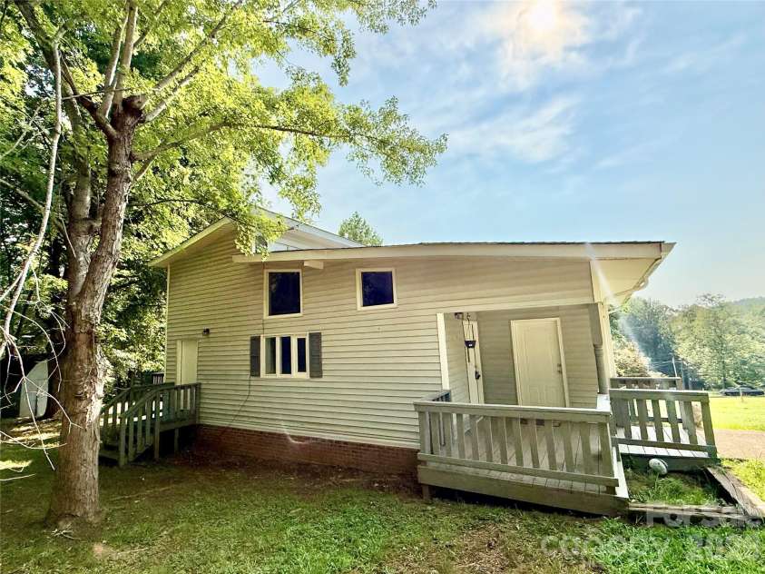 229 Riverhills Drive, Forest City, NC 28043.  MLS# CAR4341560, YatesRealty ID 5343. 
