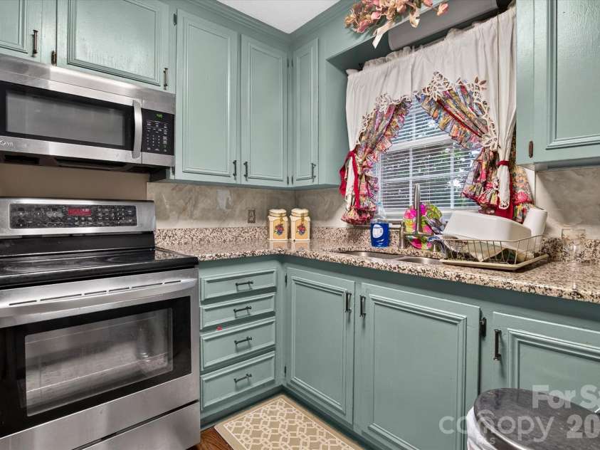 920 Longview Avenue, Kannapolis, NC 28081.  MLS# CAR4428527, YatesRealty ID 53431. 