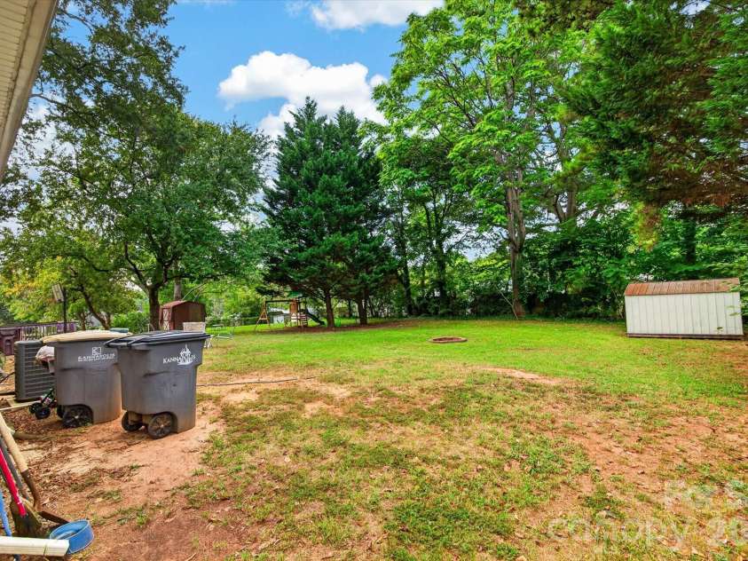 920 Longview Avenue, Kannapolis, NC 28081.  MLS# CAR4428527, YatesRealty ID 53431. 
