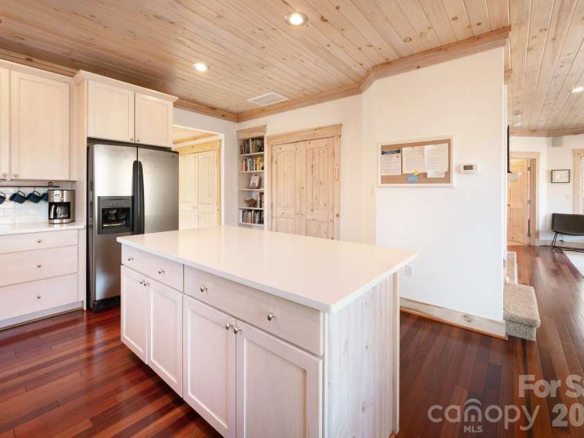 18 Wood Haven Lane, Black Mountain, NC 28711.  MLS# CAR4428632, YatesRealty ID 53432. Large Pantry Closet