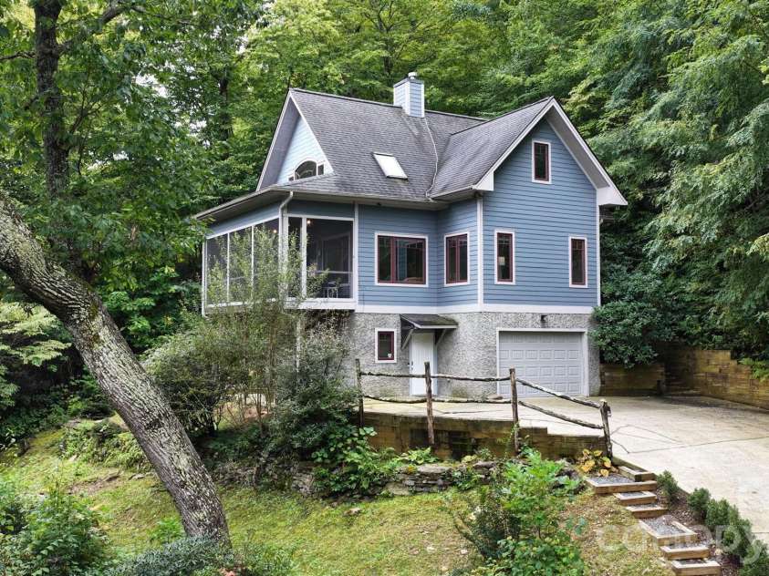 18 Wood Haven Lane, Black Mountain, NC 28711.  MLS# CAR4428632, YatesRealty ID 53432. Numerous Updates Since 2022