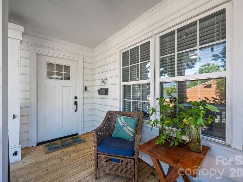 806 Cedar Street, Rock Hill, SC 29730.  MLS# CAR4425463, YatesRealty ID 53433. Cozy front porch