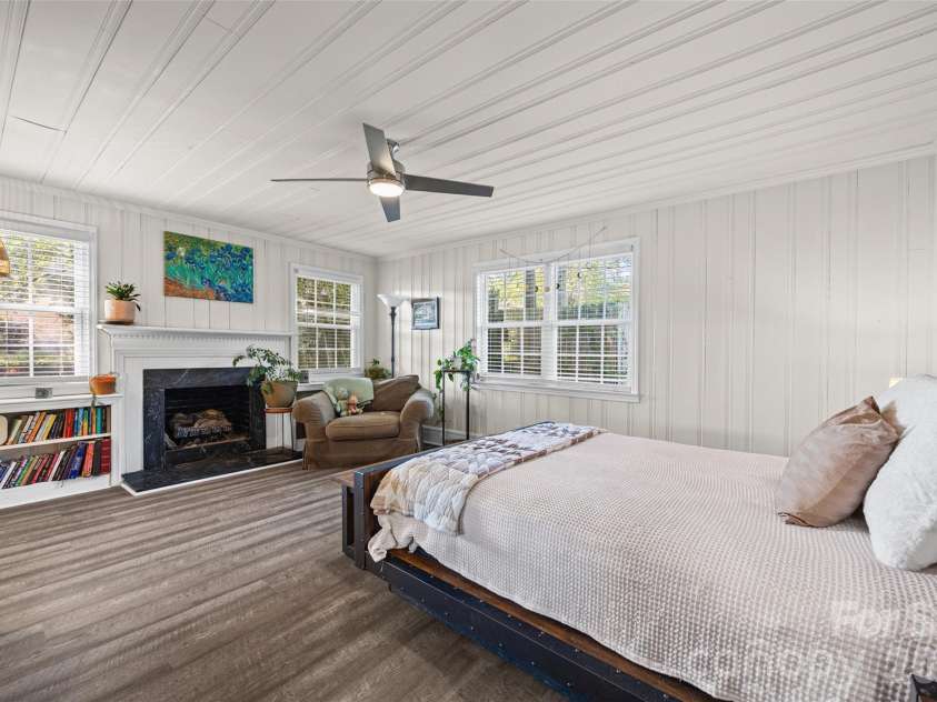 806 Cedar Street, Rock Hill, SC 29730.  MLS# CAR4425463, YatesRealty ID 53433. Primary Bedroom