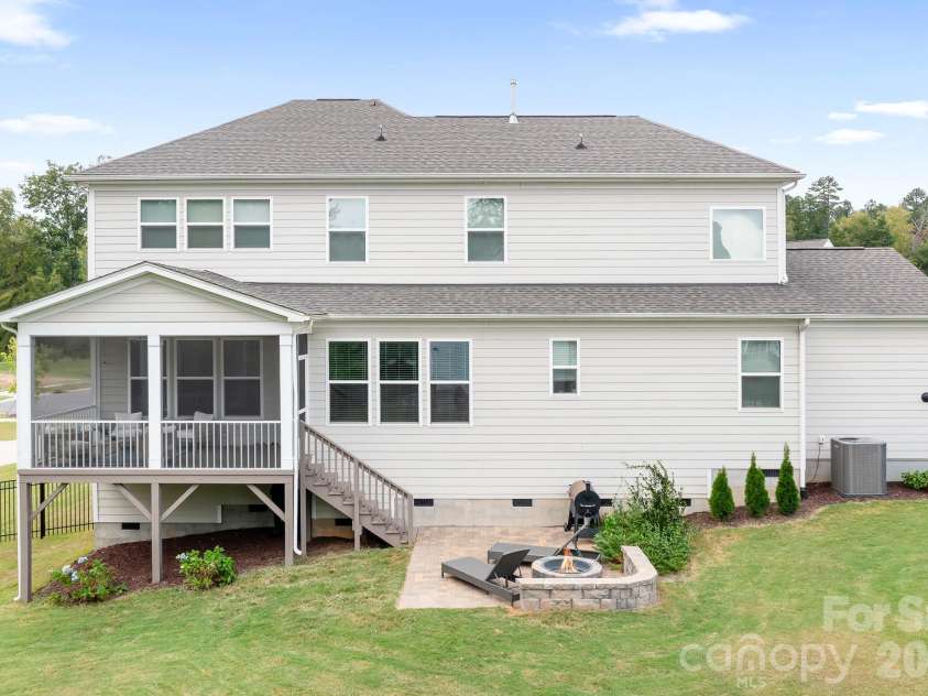 17350 Monocacy Boulevard, Huntersville, NC 28078.  MLS# CAR4428692, YatesRealty ID 53434. 