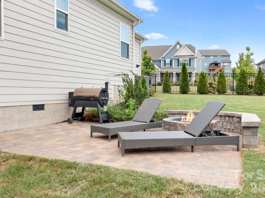 17350 Monocacy Boulevard, Huntersville, NC 28078.  MLS# CAR4428692, YatesRealty ID 53434. 