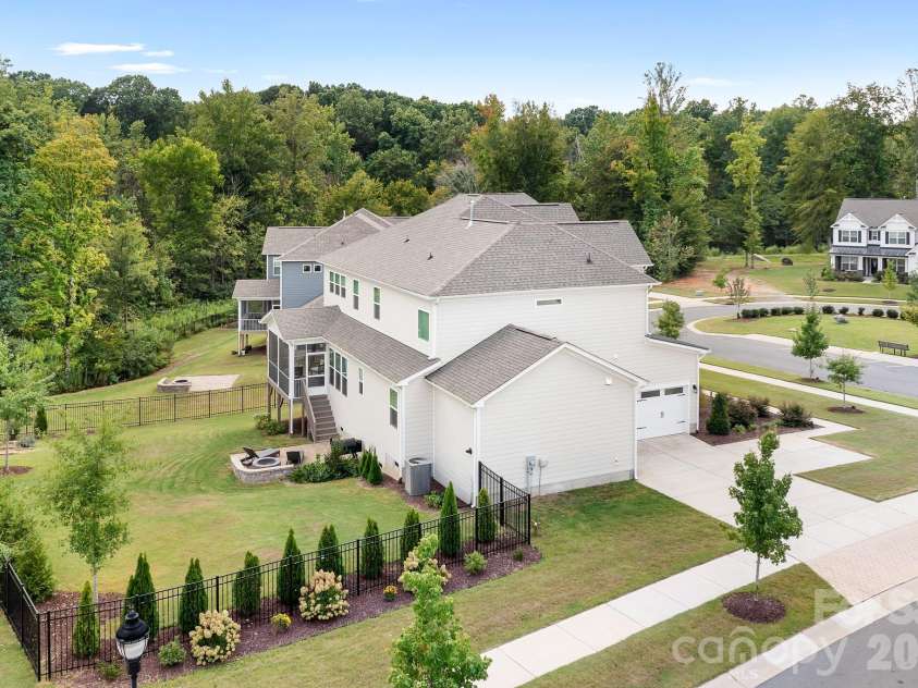 17350 Monocacy Boulevard, Huntersville, NC 28078.  MLS# CAR4428692, YatesRealty ID 53434. 