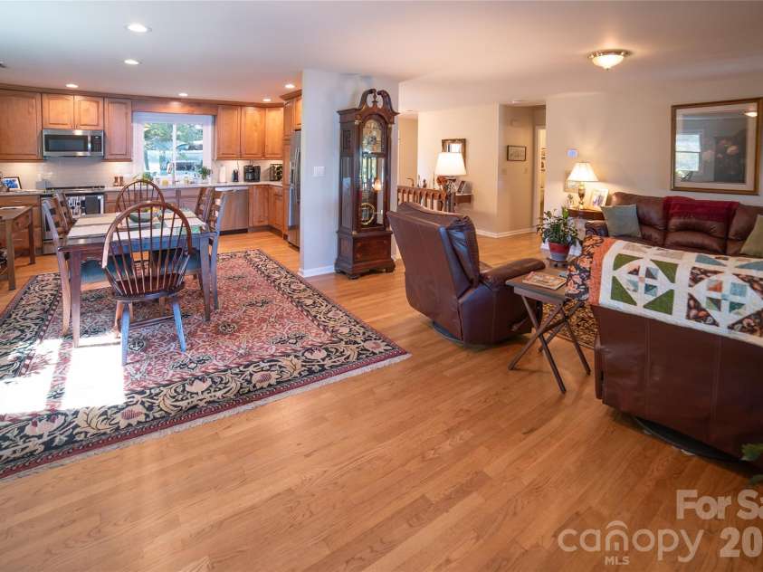 2231 Point Drive, Nebo, NC 28761.  MLS# CAR4428841, YatesRealty ID 53439. 