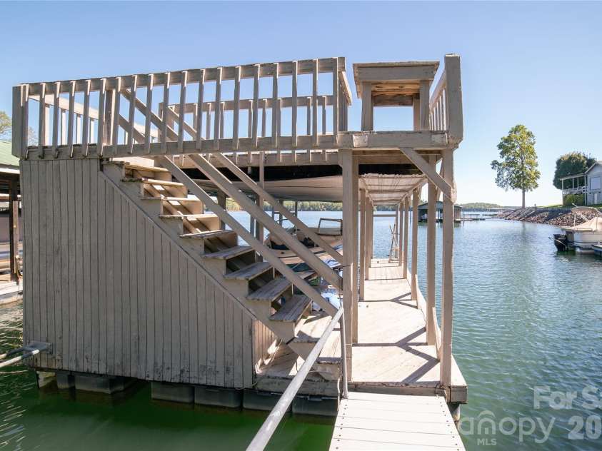 2231 Point Drive, Nebo, NC 28761.  MLS# CAR4428841, YatesRealty ID 53439. 