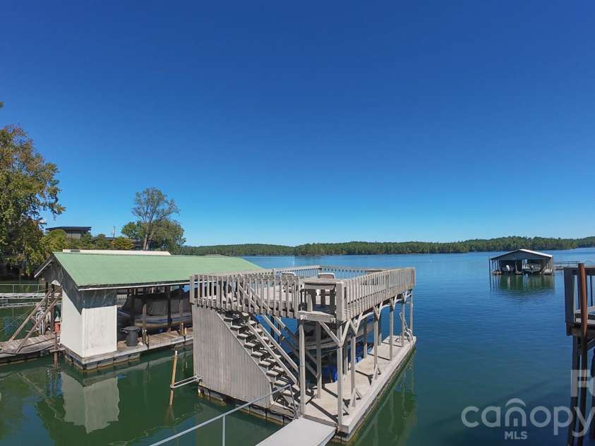 2231 Point Drive, Nebo, NC 28761.  MLS# CAR4428841, YatesRealty ID 53439. 