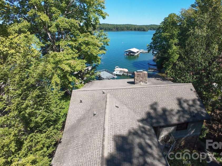2231 Point Drive, Nebo, NC 28761.  MLS# CAR4428841, YatesRealty ID 53439. 
