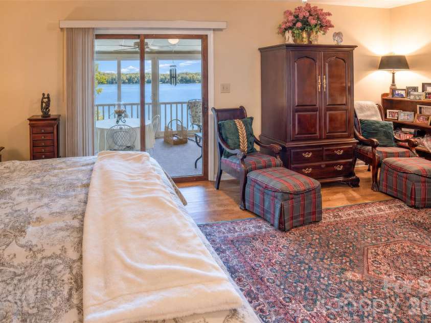 2231 Point Drive, Nebo, NC 28761.  MLS# CAR4428841, YatesRealty ID 53439. Primary with sunroom access