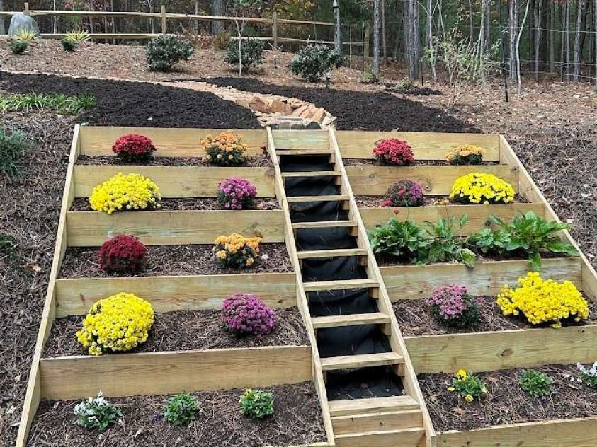 203 Burnt Chimney Lane, Rutherfordton, NC 28139.  MLS# CAR4351732, YatesRealty ID 5344. Planter box Fall