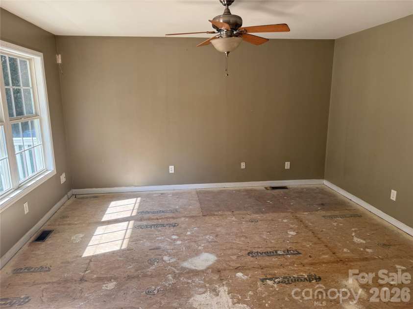 406 Caldwell Street, Salisbury, NC 28144.  MLS# CAR4428954, YatesRealty ID 53441. 