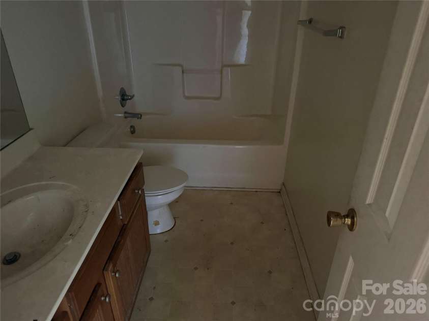 406 Caldwell Street, Salisbury, NC 28144.  MLS# CAR4428954, YatesRealty ID 53441. 