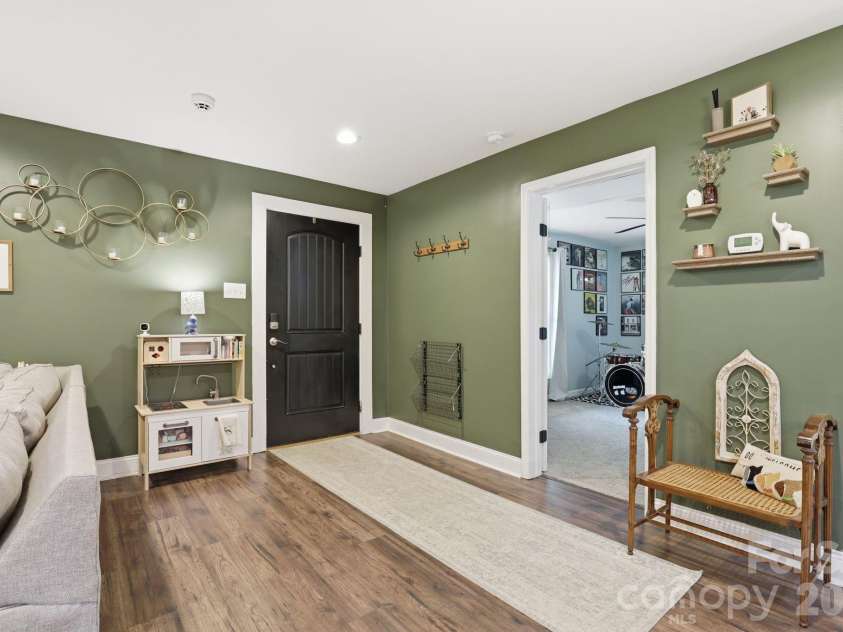 92 Meadow Avenue, Concord, NC 28025.  MLS# CAR4381064, YatesRealty ID 53443. 