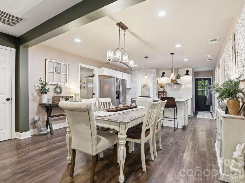 92 Meadow Avenue, Concord, NC 28025.  MLS# CAR4381064, YatesRealty ID 53443. 