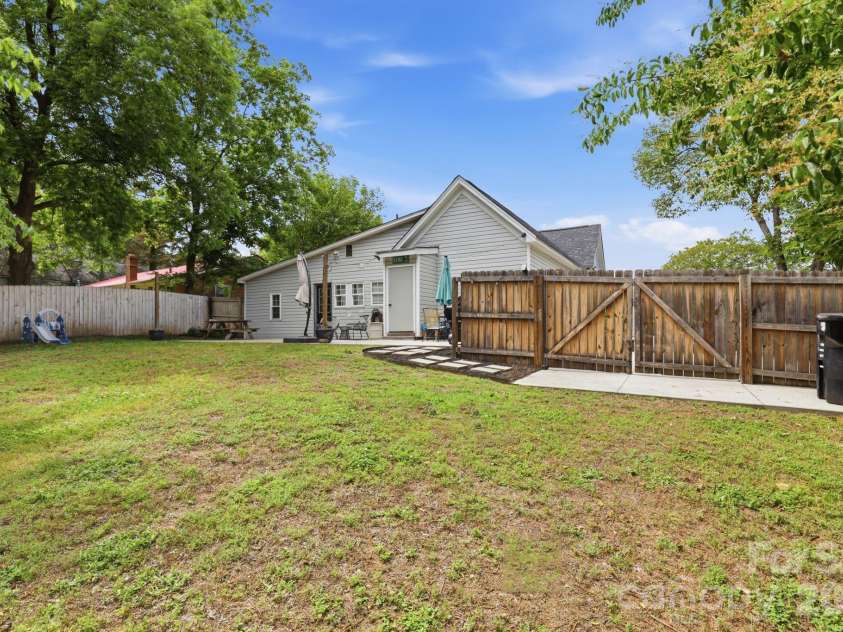 92 Meadow Avenue, Concord, NC 28025.  MLS# CAR4381064, YatesRealty ID 53443. 