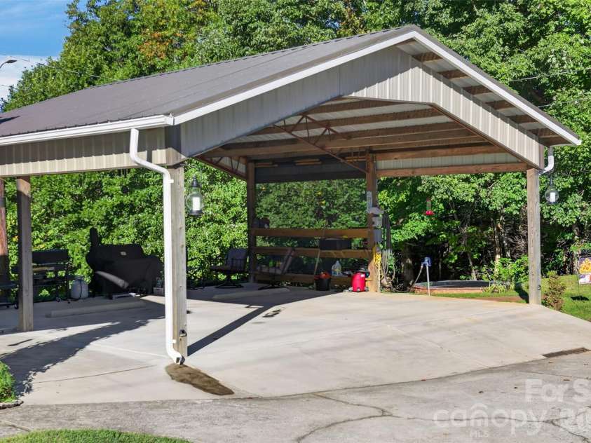 4425 Littlejohn Church Road, Lenoir, NC 28645.  MLS# CAR4429025, YatesRealty ID 53444. 