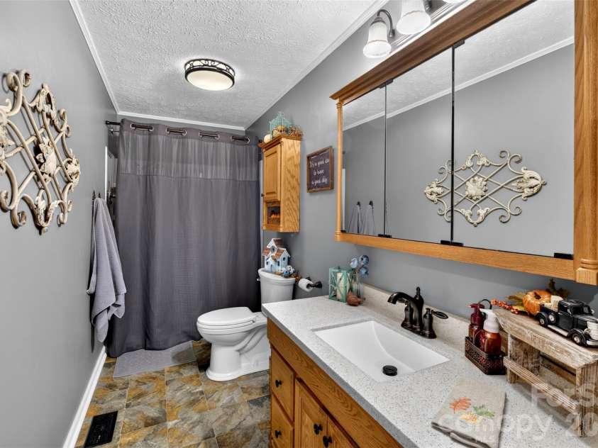 4425 Littlejohn Church Road, Lenoir, NC 28645.  MLS# CAR4429025, YatesRealty ID 53444. 