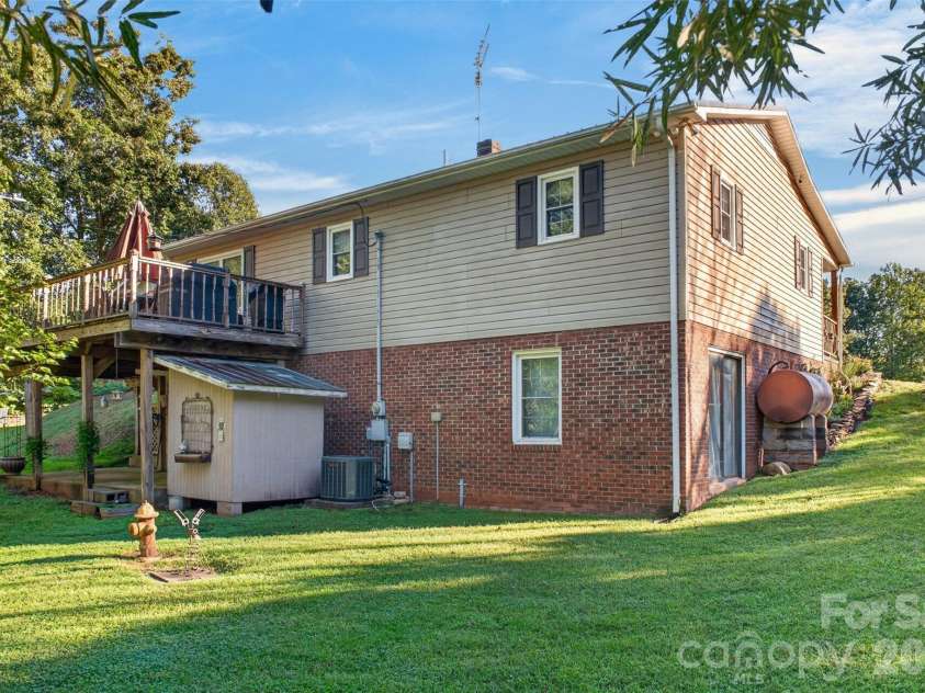 4425 Littlejohn Church Road, Lenoir, NC 28645.  MLS# CAR4429025, YatesRealty ID 53444. 