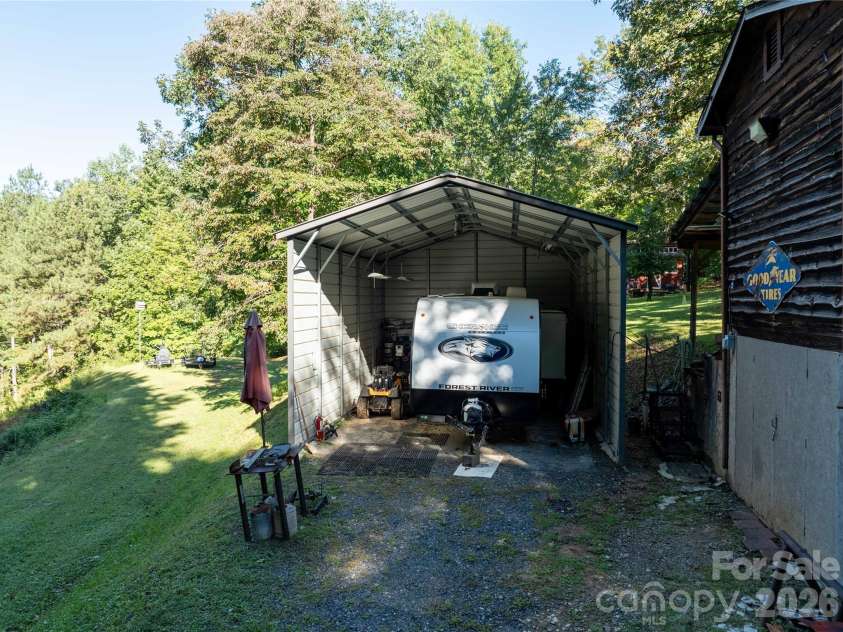 4425 Littlejohn Church Road, Lenoir, NC 28645.  MLS# CAR4429025, YatesRealty ID 53444. 