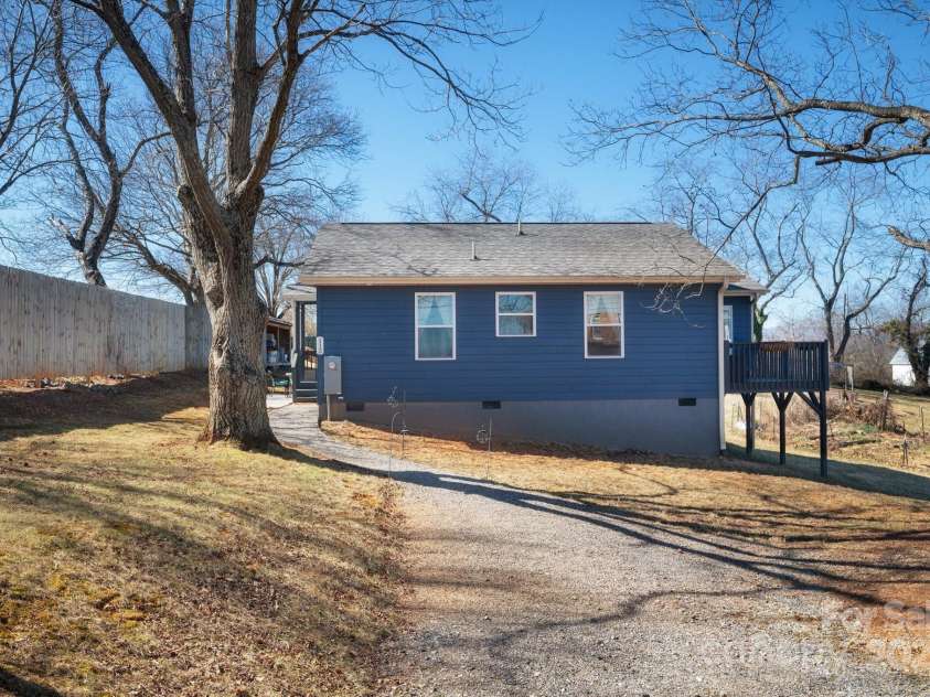 112 Dix Creek Chapel Road, Asheville, NC 28806.  MLS# CAR4226895, YatesRealty ID 5345. Low-Maintenance 2019 Build