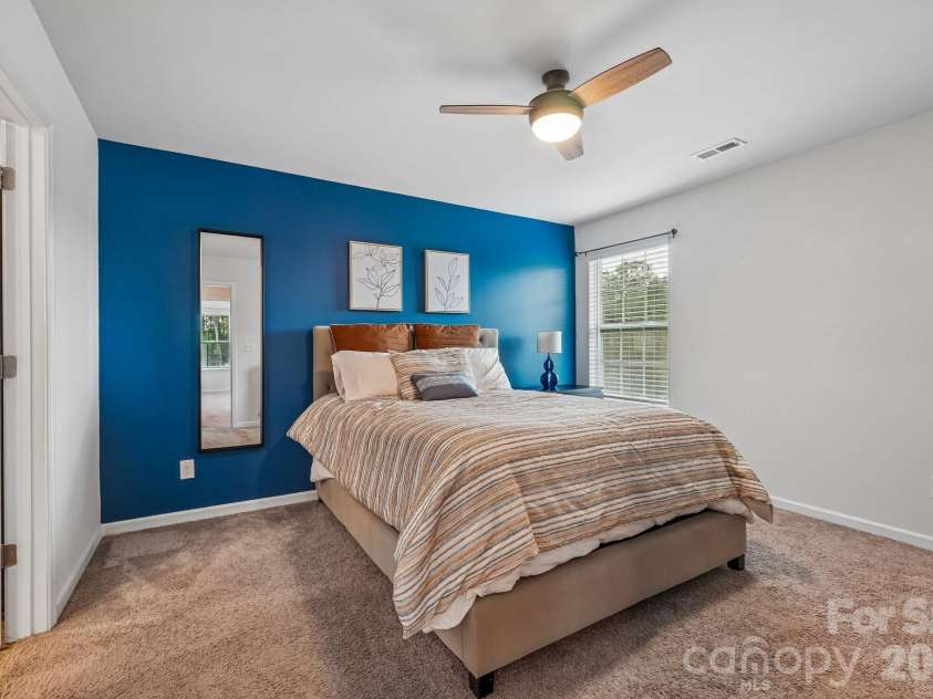 7105 Pennyroyal Way, Charlotte, NC 28216.  MLS# CAR4426419, YatesRealty ID 53454. 