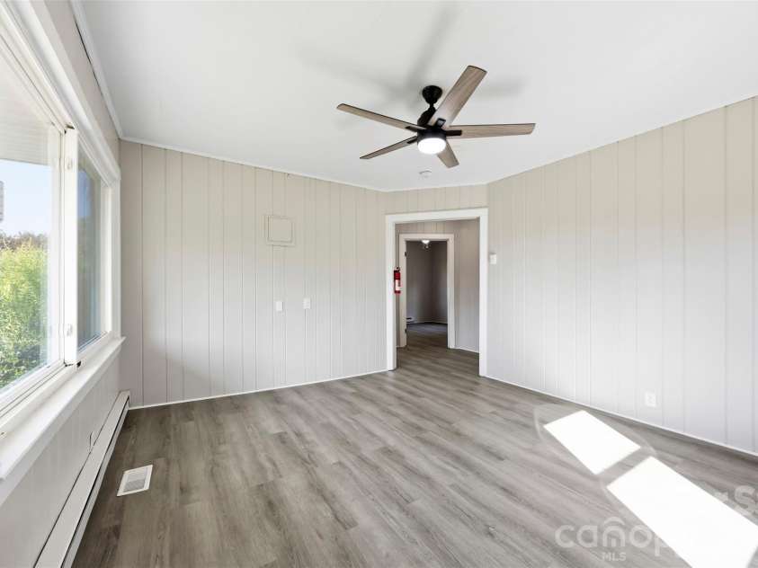 3732 Jenkins Road, Clover, SC 29710.  MLS# CAR4428049, YatesRealty ID 53460. 
