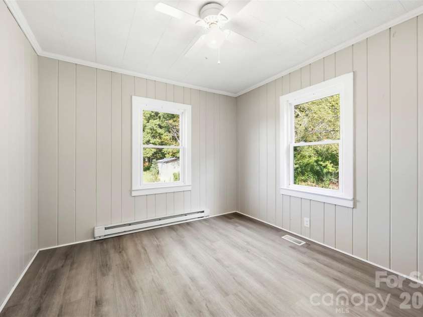 3732 Jenkins Road, Clover, SC 29710.  MLS# CAR4428049, YatesRealty ID 53460. 