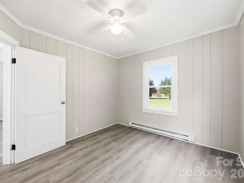 3732 Jenkins Road, Clover, SC 29710.  MLS# CAR4428049, YatesRealty ID 53460. 
