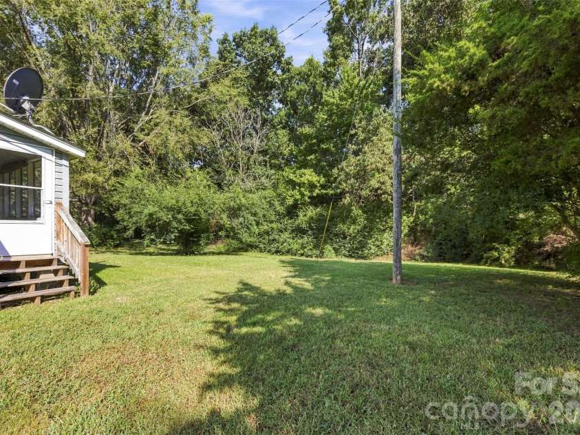 3732 Jenkins Road, Clover, SC 29710.  MLS# CAR4428049, YatesRealty ID 53460. 