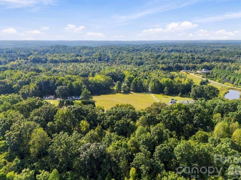 3732 Jenkins Road, Clover, SC 29710.  MLS# CAR4428049, YatesRealty ID 53460. 