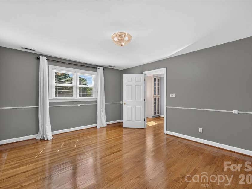 1058 13th Avenue Place, Hickory, NC 28601.  MLS# CAR4429107, YatesRealty ID 53463. Bedroom Suite