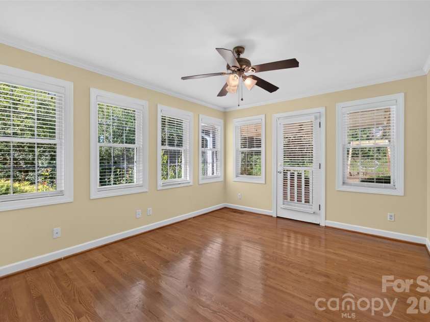 1058 13th Avenue Place, Hickory, NC 28601.  MLS# CAR4429107, YatesRealty ID 53463. Sunroom