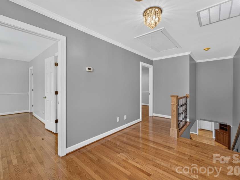 1058 13th Avenue Place, Hickory, NC 28601.  MLS# CAR4429107, YatesRealty ID 53463. Upstairs Loft