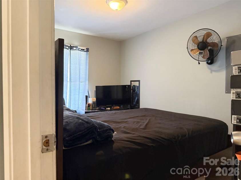 2051 Park Drive, Lancaster, SC 29720.  MLS# CAR4426997, YatesRealty ID 53466. 