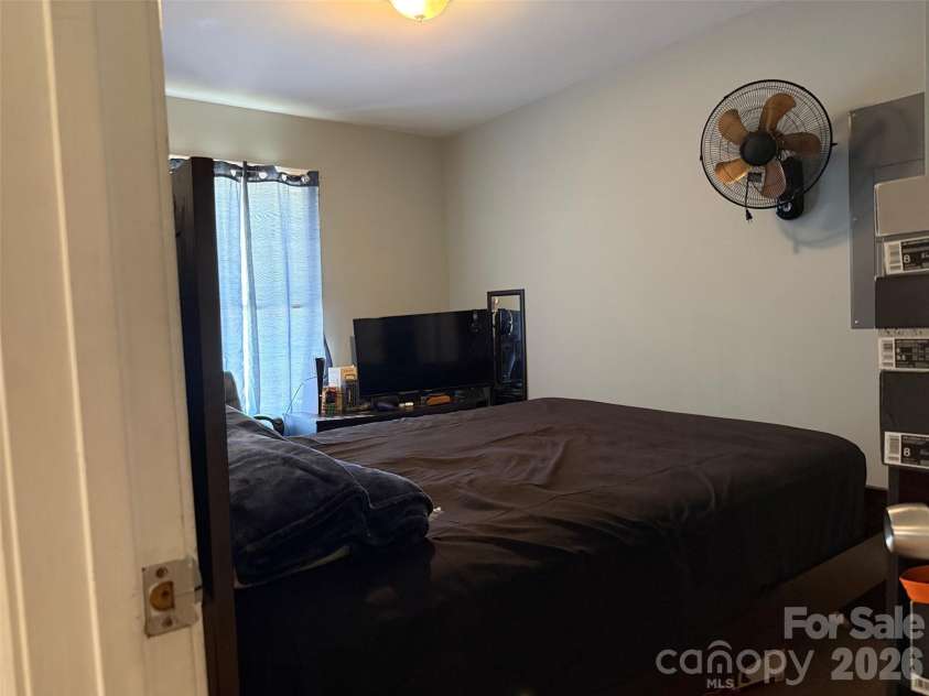 2051 Park Drive, Lancaster, SC 29720.  MLS# CAR4426997, YatesRealty ID 53466. 