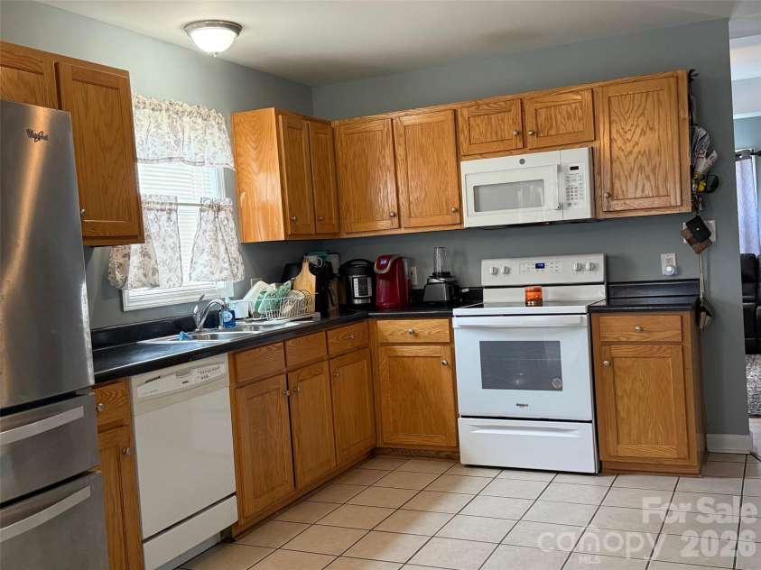 2051 Park Drive, Lancaster, SC 29720.  MLS# CAR4426997, YatesRealty ID 53466. 