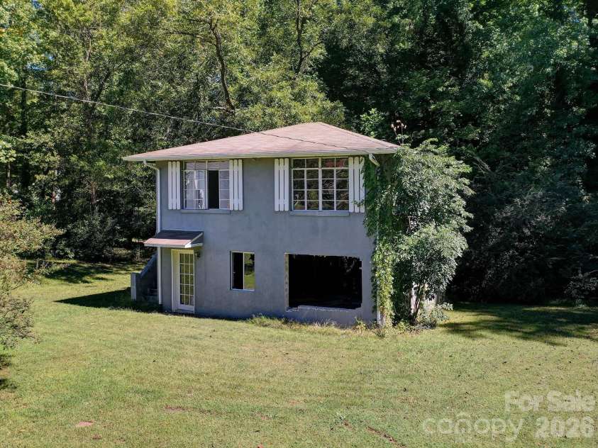 213 Hahn Place, Concord, NC 28025.  MLS# CAR4429094, YatesRealty ID 53468. 