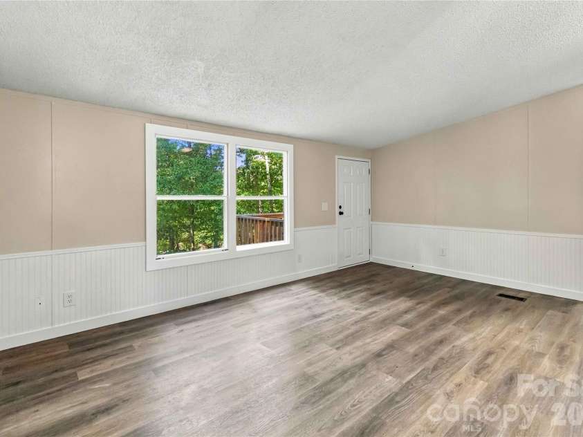 2212 Wildwood Drive, York, SC 29745.  MLS# CAR4429128, YatesRealty ID 53469. 