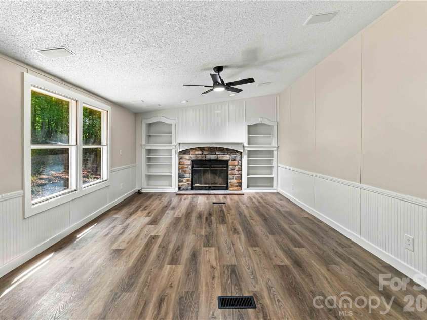 2212 Wildwood Drive, York, SC 29745.  MLS# CAR4429128, YatesRealty ID 53469. 