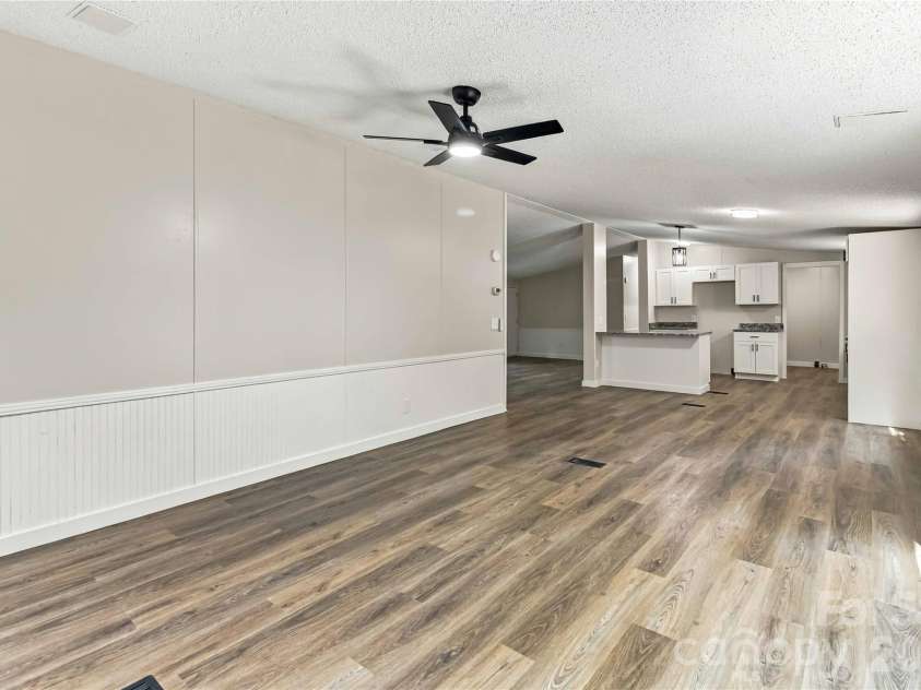 2212 Wildwood Drive, York, SC 29745.  MLS# CAR4429128, YatesRealty ID 53469. 
