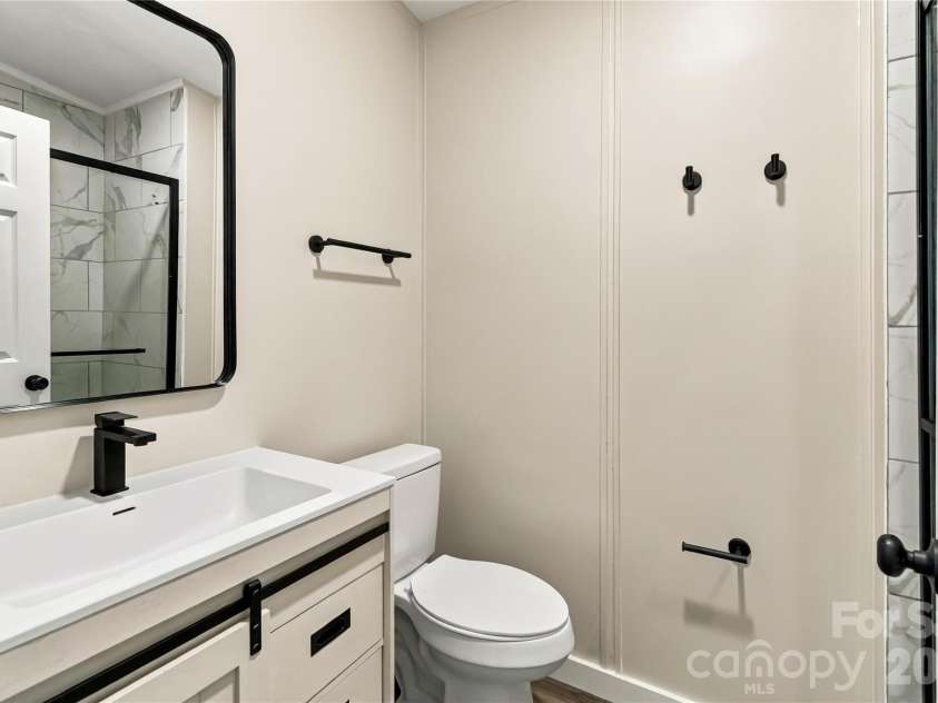 2212 Wildwood Drive, York, SC 29745.  MLS# CAR4429128, YatesRealty ID 53469. 