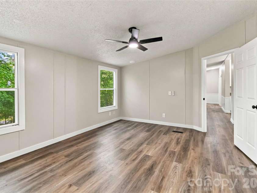 2212 Wildwood Drive, York, SC 29745.  MLS# CAR4429128, YatesRealty ID 53469. 