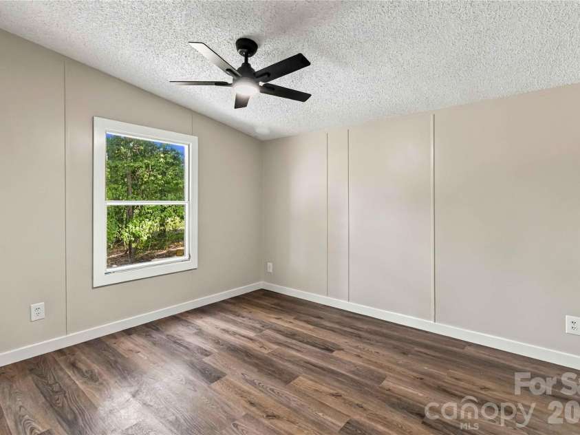 2212 Wildwood Drive, York, SC 29745.  MLS# CAR4429128, YatesRealty ID 53469. 