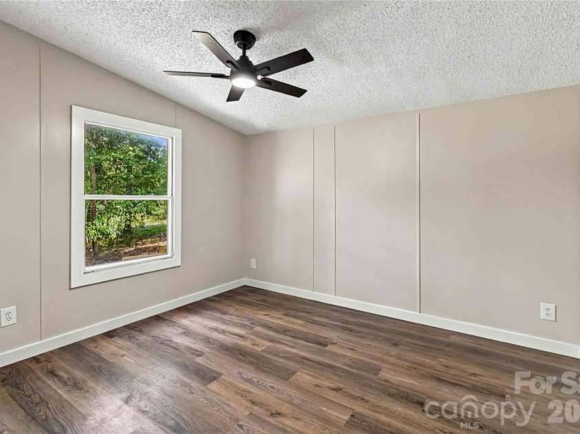 2212 Wildwood Drive, York, SC 29745.  MLS# CAR4429128, YatesRealty ID 53469. 