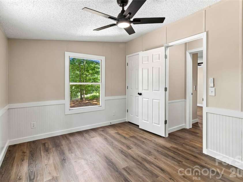 2212 Wildwood Drive, York, SC 29745.  MLS# CAR4429128, YatesRealty ID 53469. 