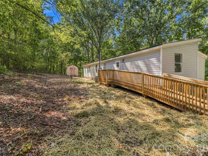 2212 Wildwood Drive, York, SC 29745.  MLS# CAR4429128, YatesRealty ID 53469. 